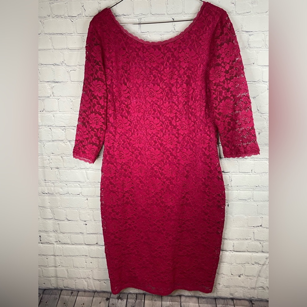 Laundry by Shelli Segal hot pink lace dress. 3/4 sleeve size 12